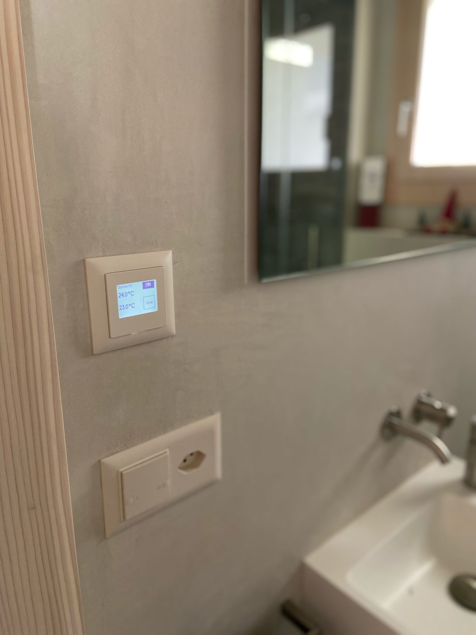 Temperaturüberwachung im Badezimmer mit Regler